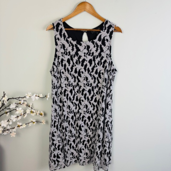 Lane Bryant Elegant Lace Overlay Dress 18/20 - Picture 2 of 8